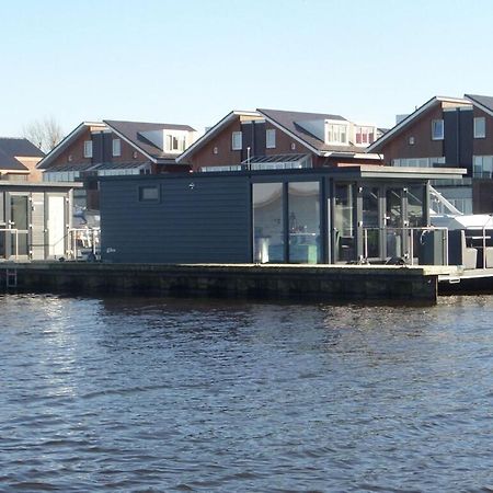 Modern Houseboat With Air Conditioning Located In Marina Uitgeest Экстерьер фото