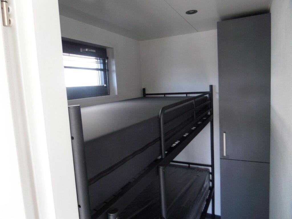 Modern Houseboat With Air Conditioning Located In Marina Uitgeest Экстерьер фото